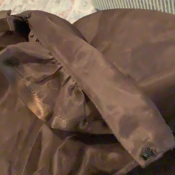 Chic Brown Ruffled Skirt Set - Picture 10 of 13